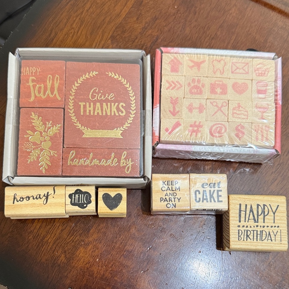 Decorative Wooden Stamp Set - Brown and Black.